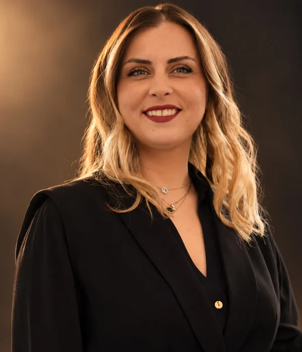 Ρένα Δαρδαγιαννοπούλου Nail Expert